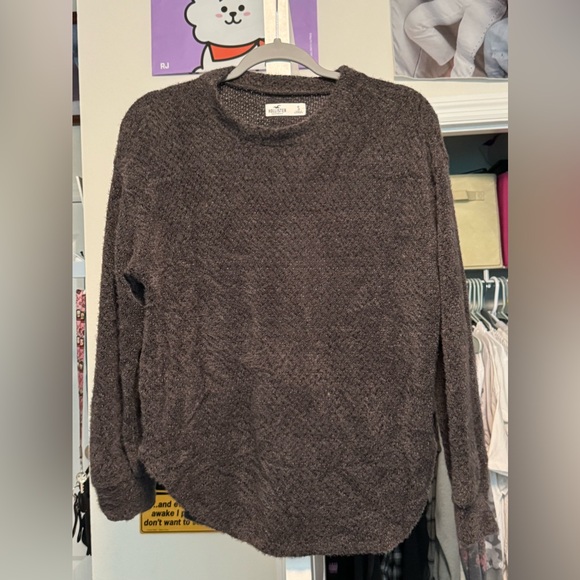 Black fleece sweater - Picture 1 of 3